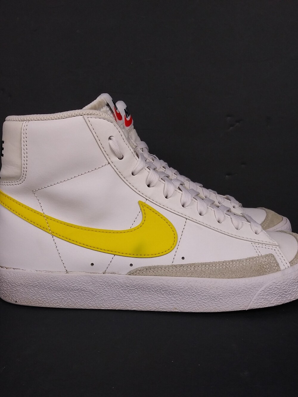 Nike Blazer Mid '77 Sneakers Boys 6Y Womens Size 7.5 Shoes White Yellow Brown